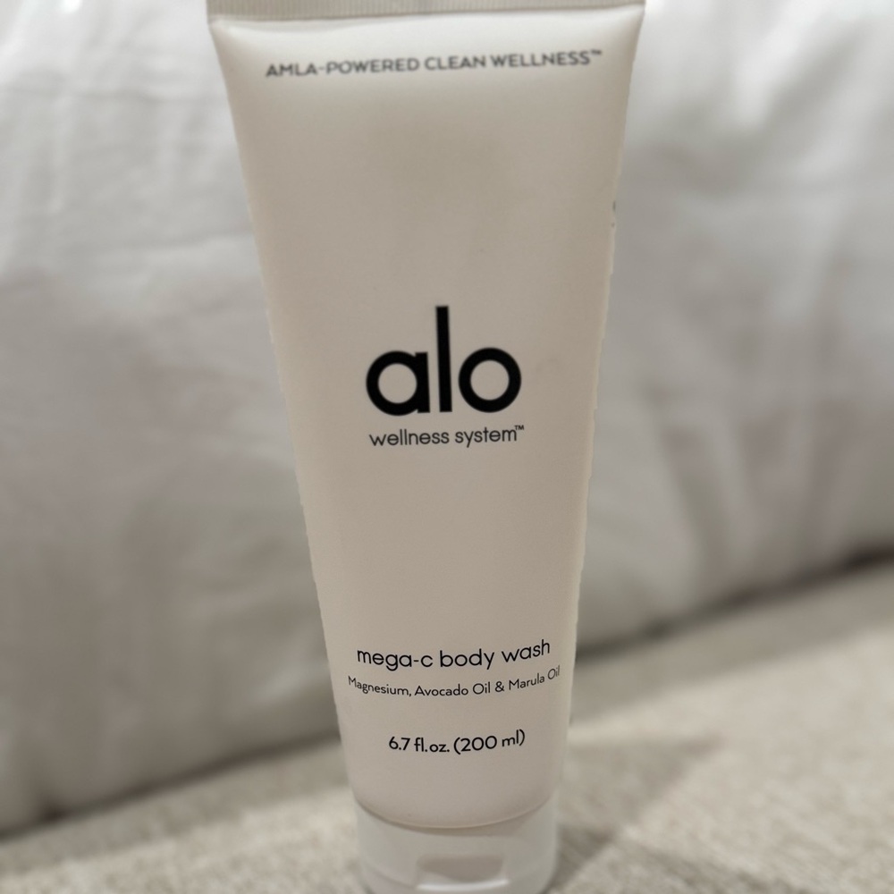 Alo Mega-C Body Wash